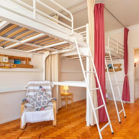 Nesha Guesthouse Lisbon Exterior photo