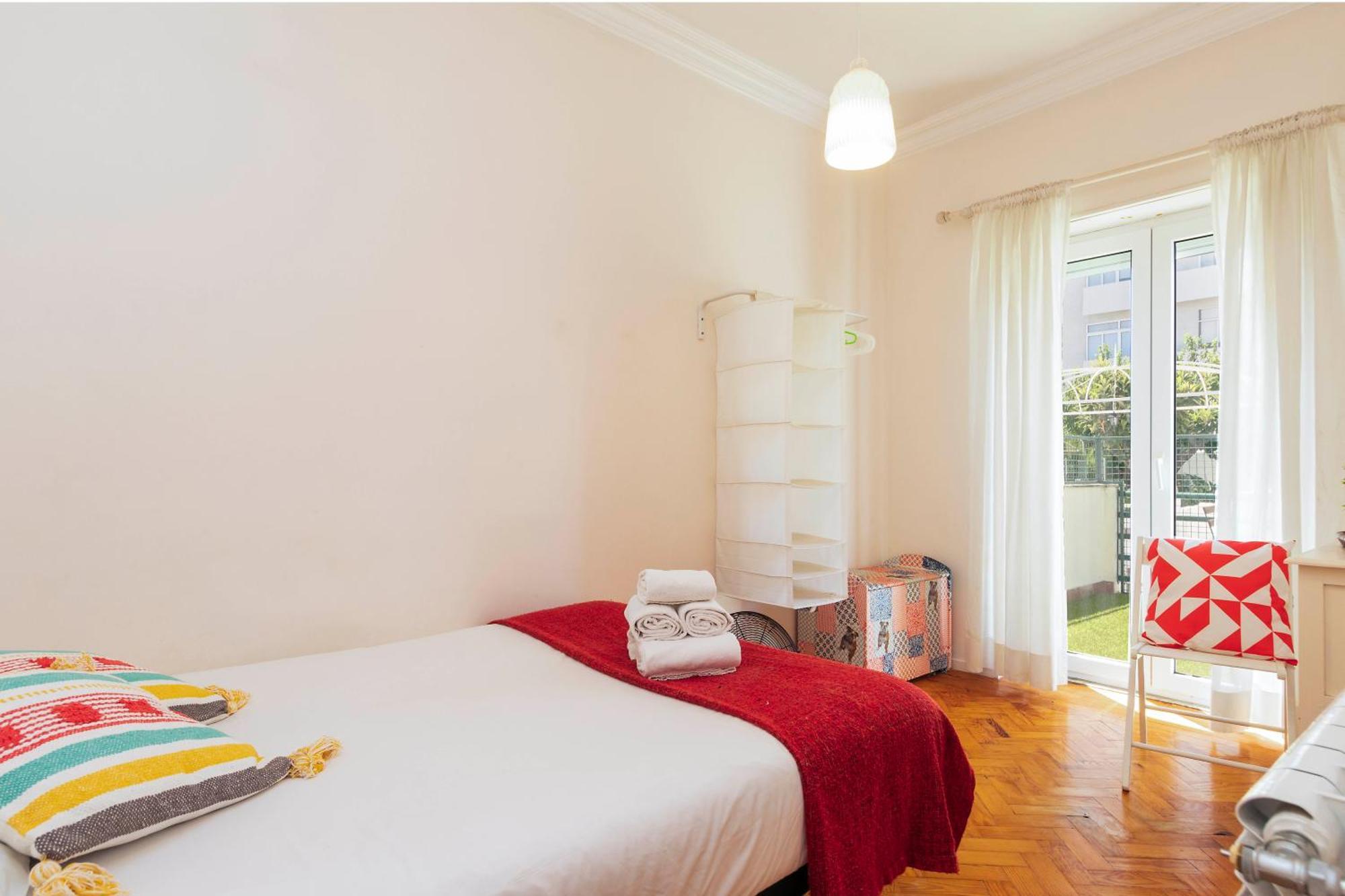 Nesha Guesthouse Lisbon Exterior photo