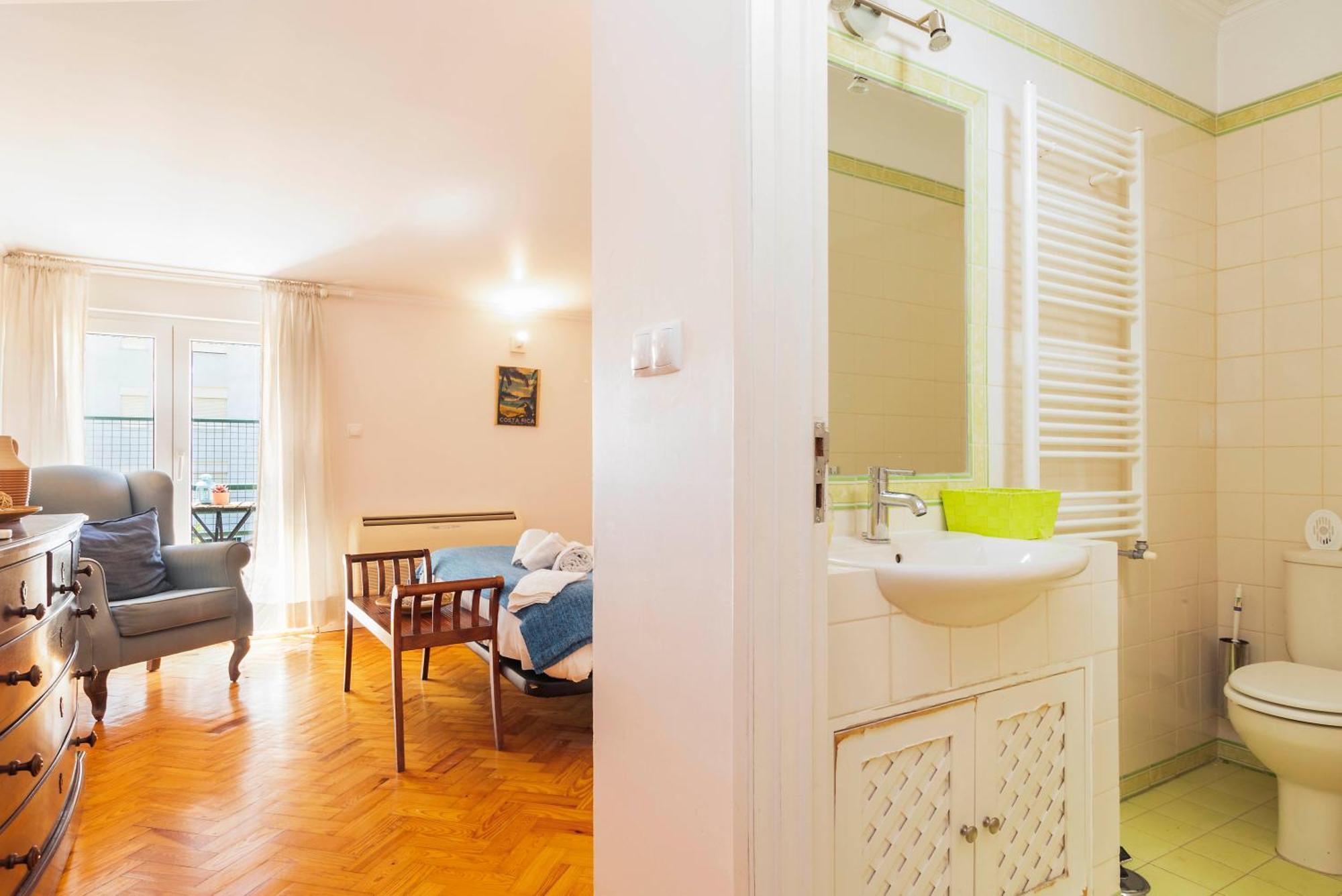 Nesha Guesthouse Lisbon Exterior photo