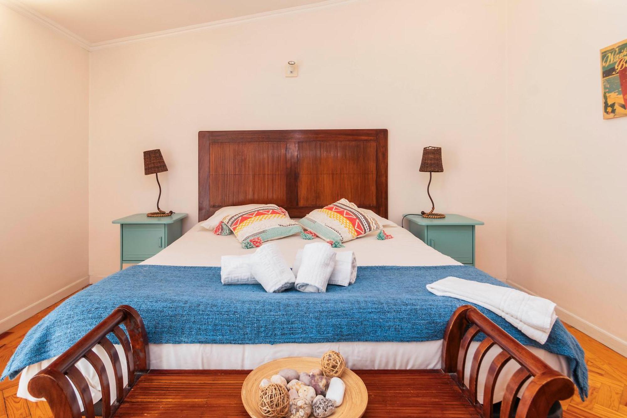 Nesha Guesthouse Lisbon Exterior photo
