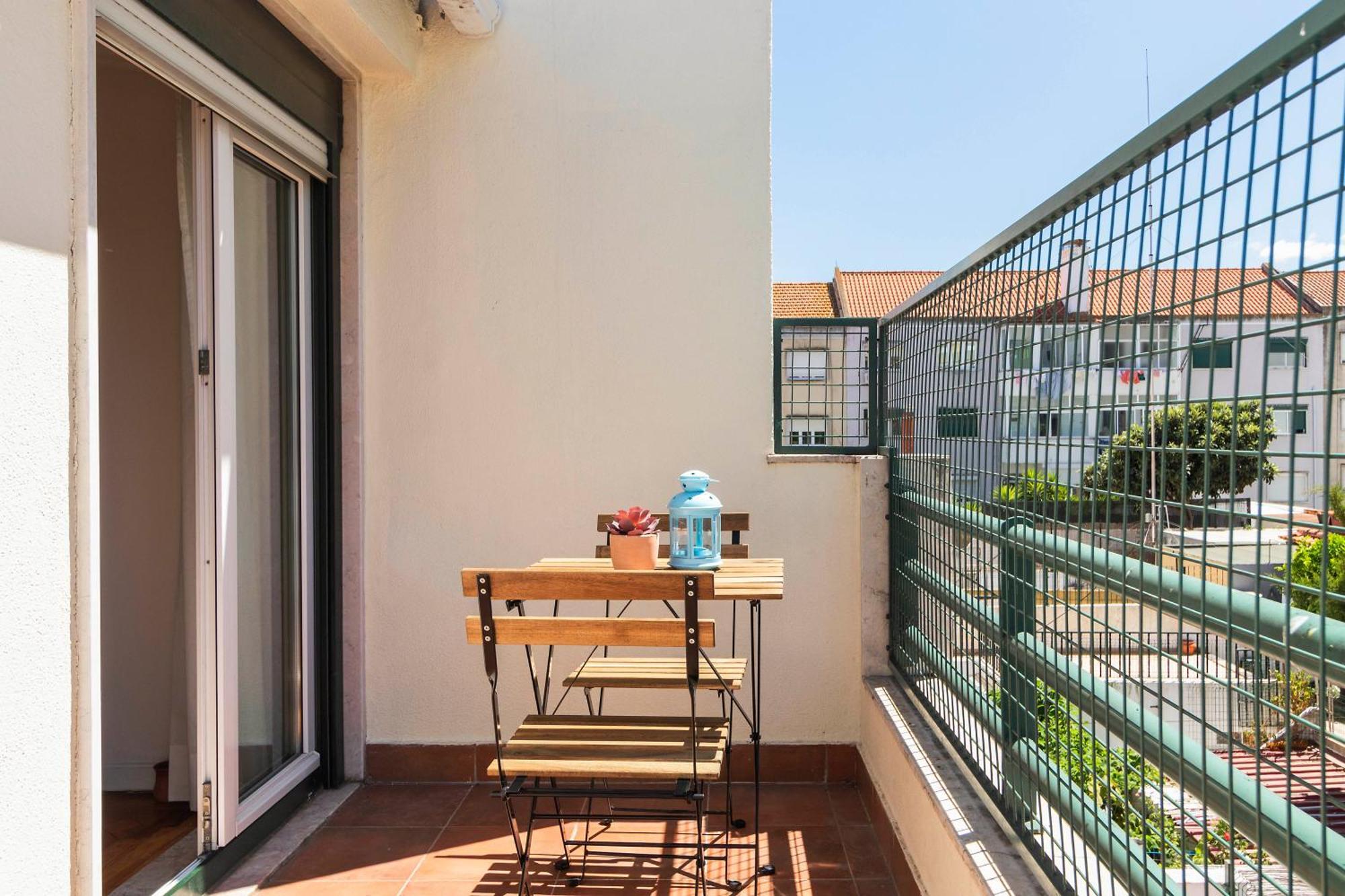 Nesha Guesthouse Lisbon Exterior photo
